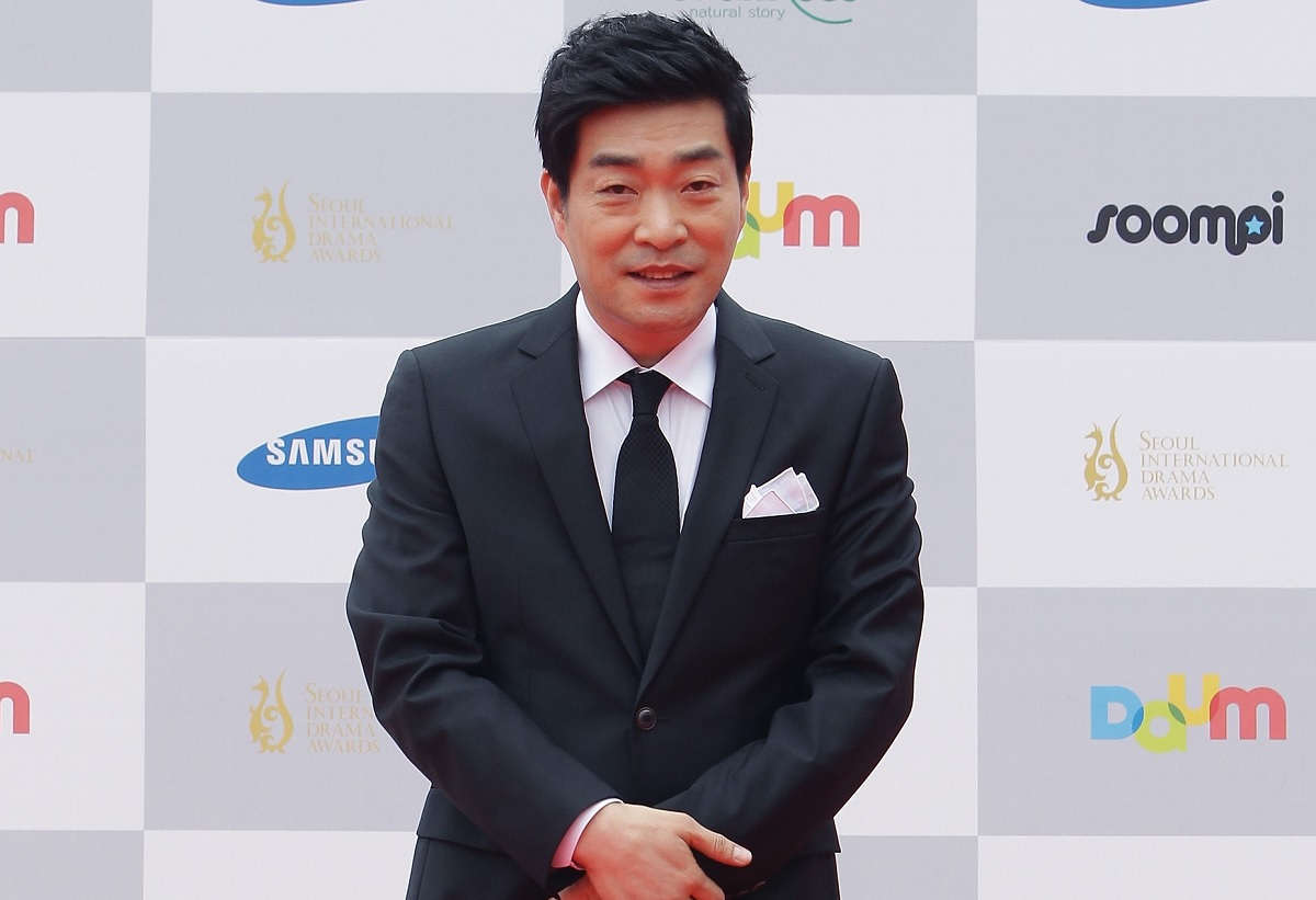 South Korean Actor Son Hyun Joo Says He Is Ready To ‘Do Something