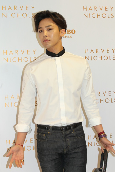 g dragon white shirt