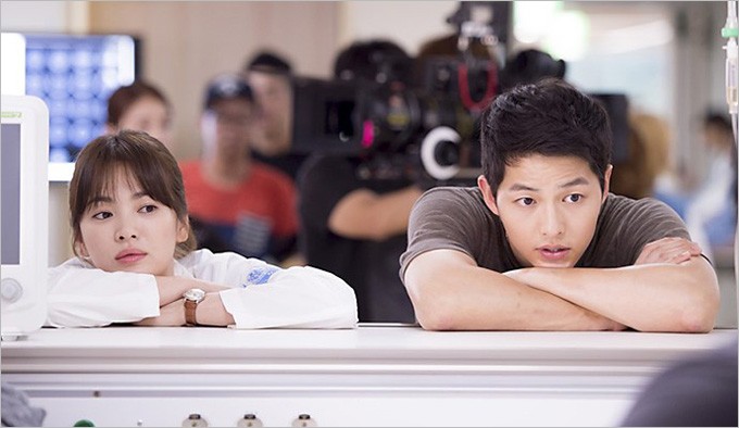 BollywoodShaadis.com on Instagram: The 'Descendants Of The Sun' couple, # SongJoongKi and #SongHyeKyo went from being the power couple of the Korean  industry to being accused of cheating. Here are the deets of