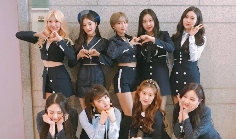 Resultado de imagen de MOMOLAND