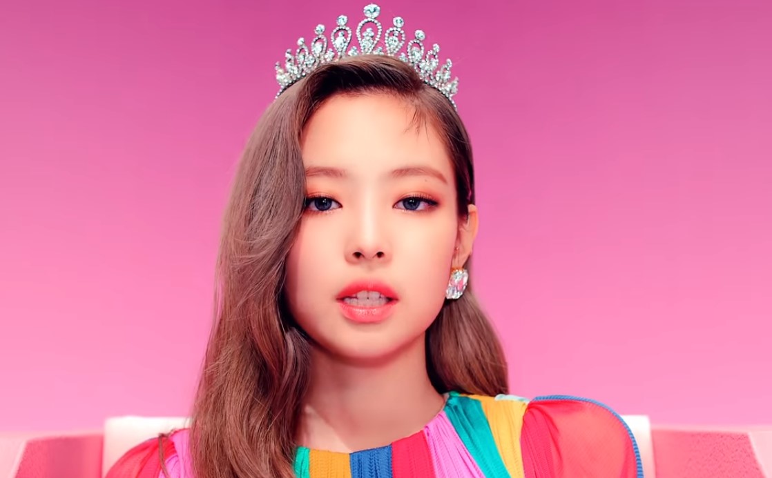 Blackpink S Jennie Reacts To Human Gucci Nickname Fans Want Female G Dragon To Date Bts S V K People Koreaportal
