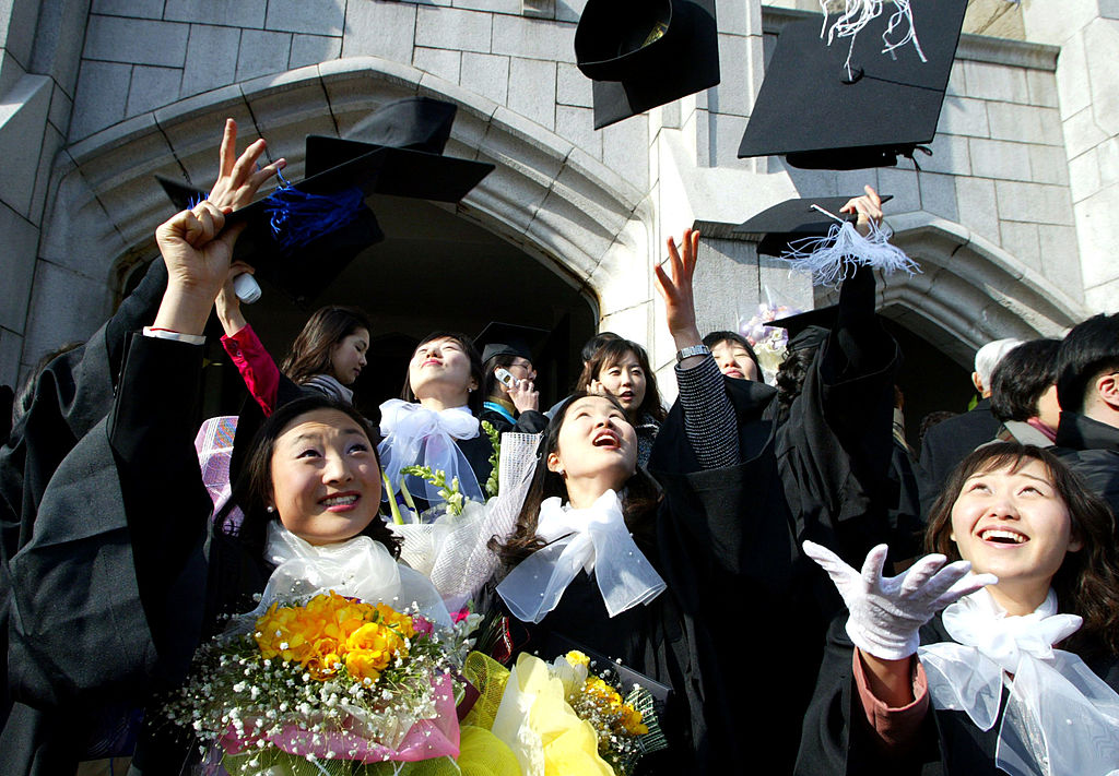 over-24-percent-of-young-south-korean-bachelor-s-degree-holders-are