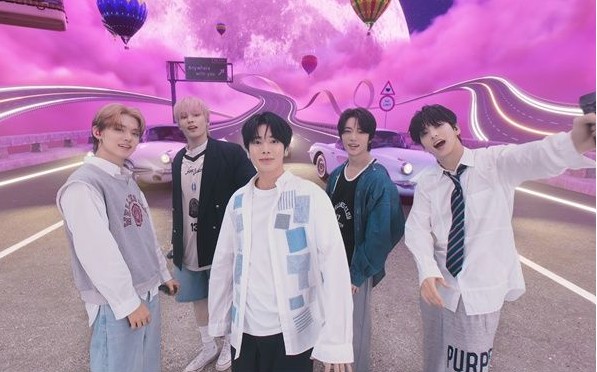 TXT Launches Second VR Concert Experience 