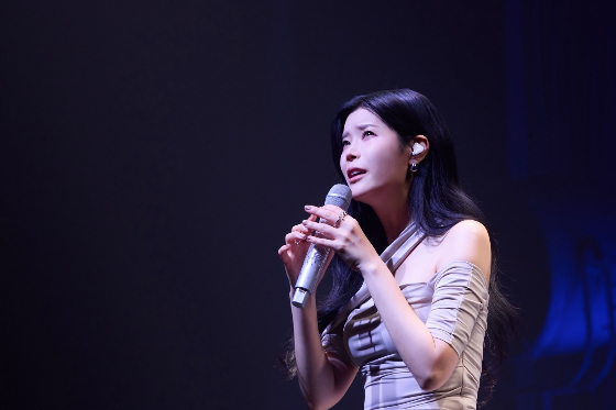 Korean R&B Singer Lyn Celebrates 10th Anniversary of HOME Concert ...