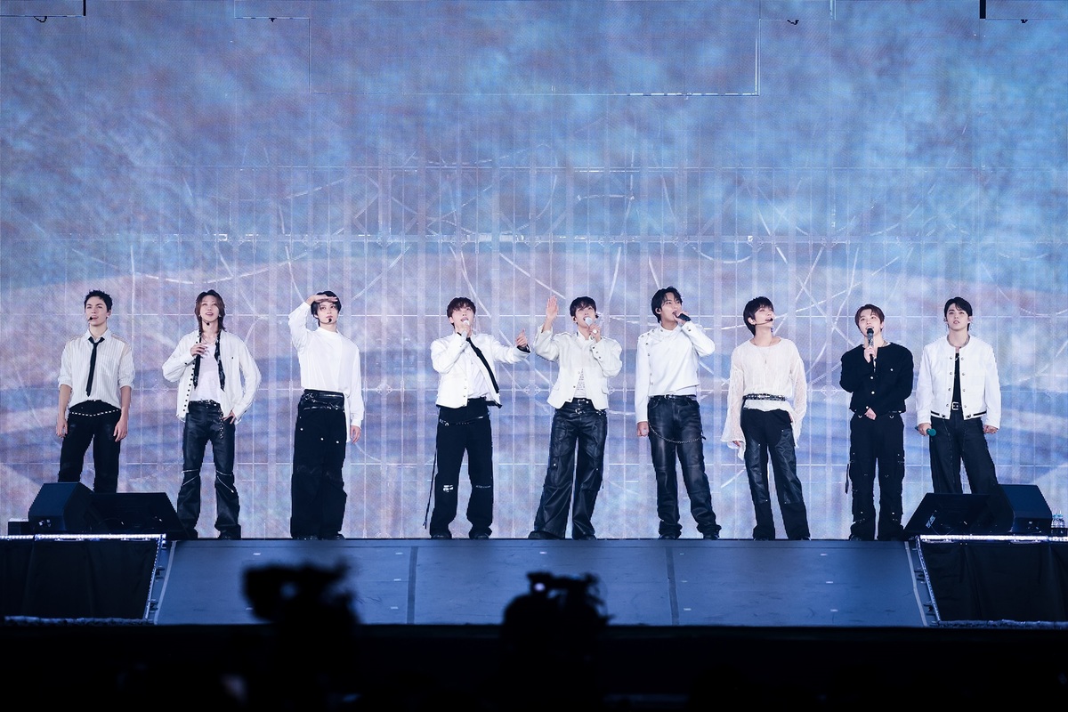 SEVENTEEN Closes Record-Breaking Japan Dome Tour With 435,000 Fans