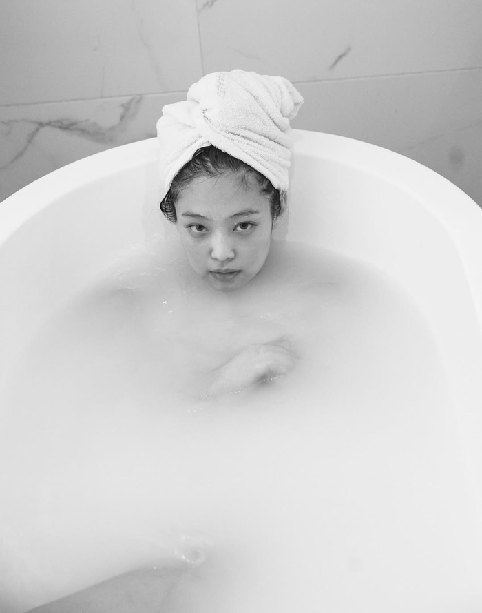 Jennie J2NNI5 Photo Exhibition: BLACKPINK Star Shares Intimate