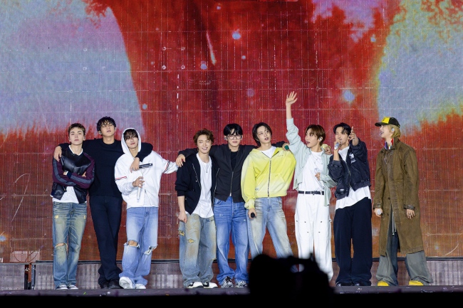 SEVENTEEN WORLD TOUR [NEW_] ENCORE — The Rain Didn't Stop Them