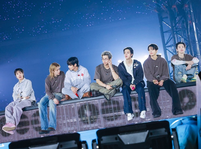 ゆ*か様 4／17 東京ドーム BTS WORLD TOUR ARIRANG V BTS Arirang World Tour at Tokyo Dome, April 17–18 — The Return